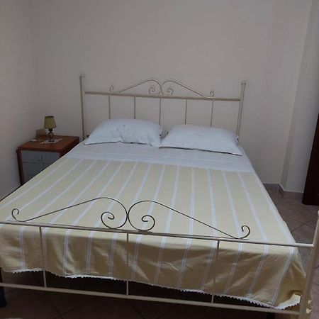 Bed and Breakfast Nilu' E Sagio' Баронисси Экстерьер фото